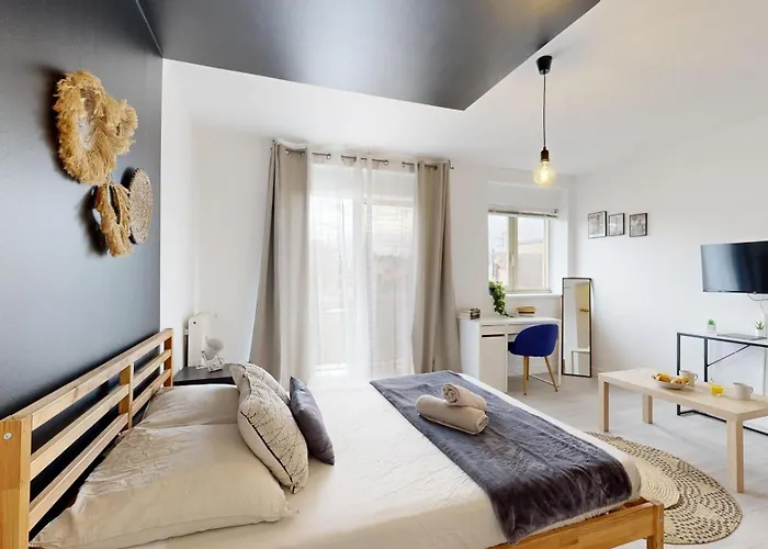 Expat Renting - L'ecrin - - Wifi Apartment *